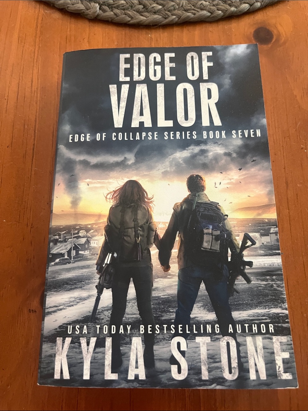 Edge of Valor by - Black/Gray Paperback